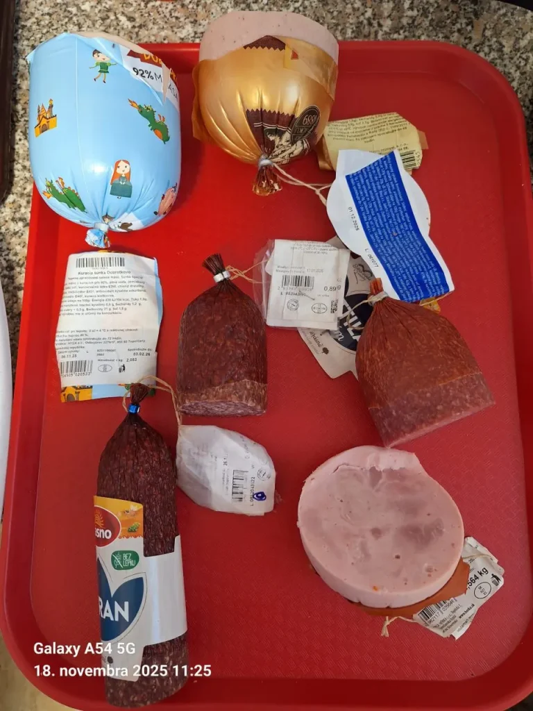 Predaj výrobkov bez označenia dátumu a času nakrájania alebo vybalenia